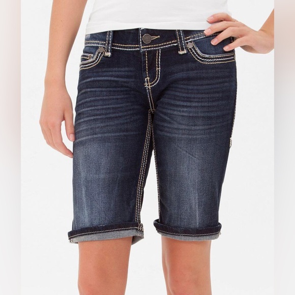 BKE Sabrina Stretch Bermuda Short | Size 28 | MC Carter - Picture 1 of 12